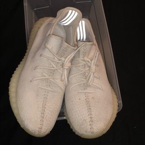 Yeezy 350’s v2 triple white